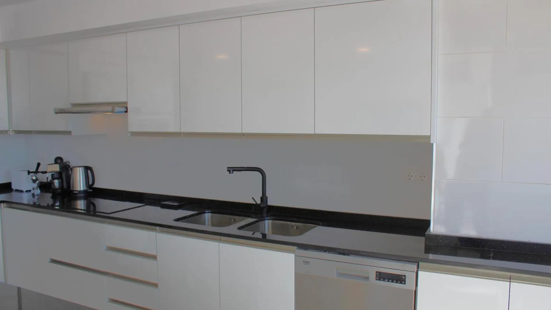 Malaga Flat With Balcony Ac Direct Bus To Beach Sleeps 7 0*,  Spain