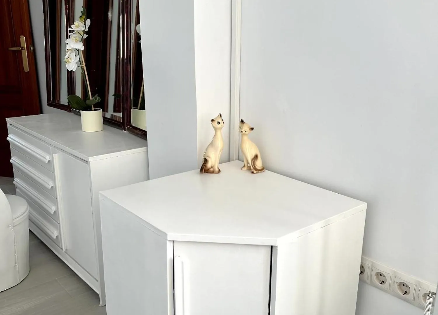 Malaga Flat With Balcony Ac Direct Bus To Beach Sleeps 7 Homestay