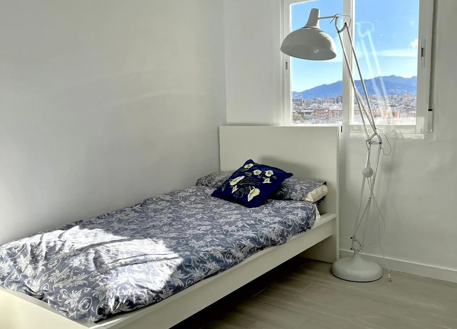 Accommodatie bij particulieren Malaga Flat With Balcony Ac Direct Bus To Beach Sleeps 7