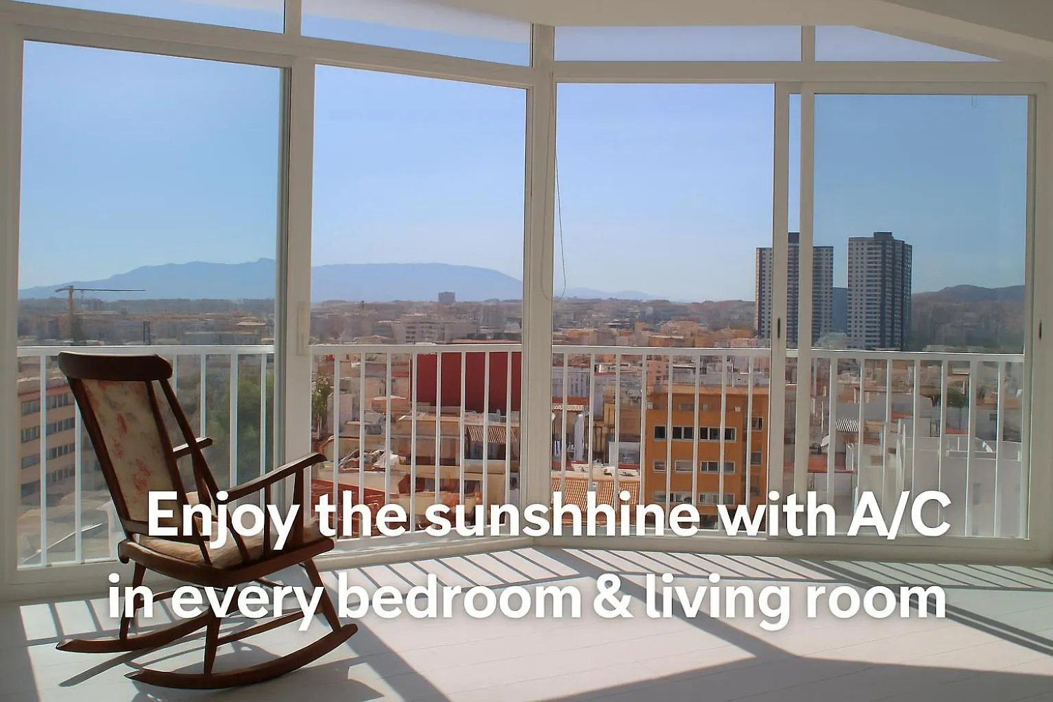 Malaga Flat With Balcony Ac Direct Bus To Beach Sleeps 7